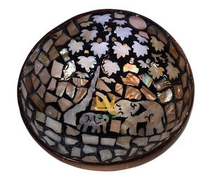 Bol en coque de noix de coco de style classique, incrustation naturelle de nacre, durable et écologique, meilleur prix, haute qualité, artisanat vietnamien Kinghandicraft - Product Image 3