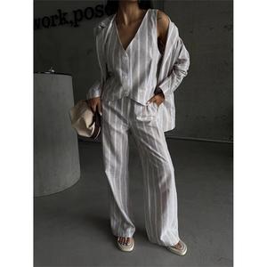 Ensemble de costume pour femme en lin rayé beige, tissu tissé respirant, pantalon large, veste assortie à col en V, tenue décontractée - Product Image 1
