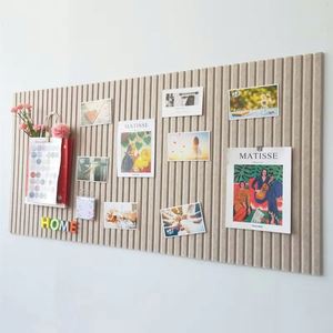 Tablero de Corcho Decorativo Engrosado, Plegable, para Exhibición de Fotos, Decoración de Paredes para Escuela, Hogar, Oficina y Aula - Product Image 1