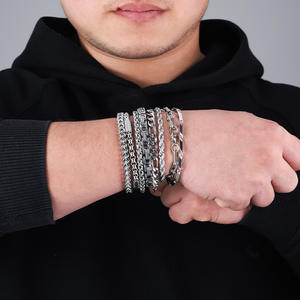 Hombres europeos americanos Hip-Hop <span class=keywords><strong>Cadena</strong></span> <span class=keywords><strong>cubana</strong></span> Estilo Acero inoxidable Baño Color Pulsera Pulseras de eslabones de <span class=keywords><strong>cadena</strong></span> de moda - Product Image 2