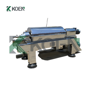 Centrifugeuse décanteuse triphasée pour la déshydratation des boues, la séparation des résidus d'huile de cuisine, le traitement des eaux usées industrielles, à moteur - Product Image 4