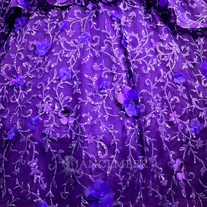 Vestido de Quinceañera Lsmu167 Morado, Vestido de Fiesta con Cuentas, Lentejuelas y Apliques de Encaje, Estilo Princesa - Product Image 5