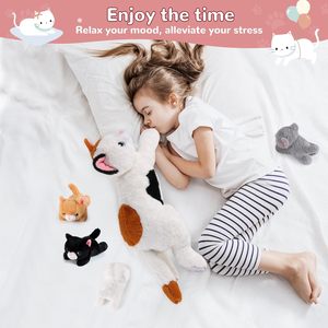 Peluche Personalizzabile Super Morbido Mamma Gatto con 4 Gattini, Giocattolo Madre-Figlio Imbottito in Cotone PP - Product Image 5