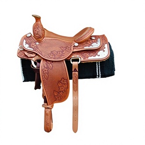 Selle d'équitation anglaise BS International en cuir véritable noir poli, avec arceau en bois, personnalisable et durable, prix de gros, en promotion - Product Image 6