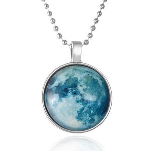 Collana Vintage Lunare Fluorescente che si Illumina al Buio, Gioielli da Donna con Ciondolo Lunare Cabochon che si Illumina al Luce - Product Image 1