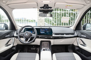 BMW <span class=keywords><strong>X1</strong></span> 2024 de <span class=keywords><strong>Segunda</strong></span> <span class=keywords><strong>Mano</strong></span>, Auto Usado con Volante a la Izquierda, CarPlay de Lujo, Tecnología BMW, SUV de 5 Asientos - Product Image 4