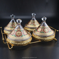 Nouveautés – Tajines Marocaines de Luxe de Style Islamique et Européen en Verre Doré 3 Couleurs avec Support Métallique Doré – Lot de 4 Pièces