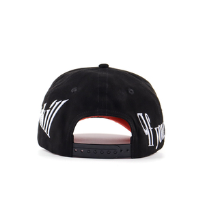 Đen Đỏ vành cấu trúc da lộn có cấu trúc 5 Bảng điều khiển Mũ bóng chày cao su vá chéo bảng điều khiển thêu logo satin bên trong mũ da lộn - Product Image 3