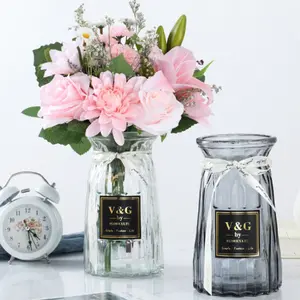 ユニークなデザイン安い家の装飾ガラス花瓶透明ガラスクリスタル花瓶