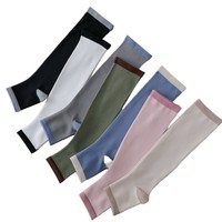 Chaussettes de yoga amincissantes antidérapantes à compression graduée et blocs de couleur pour femmes, idéales pour le Pilates (vente en gros)