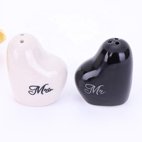 Mariée marié thème de fête de mariage en céramique salière poivrière ensemble cadeau cadeaux pour fête de mariage faveur Souvenir