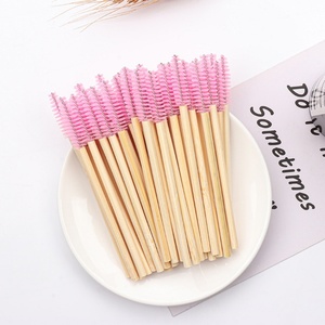 Brosse à cils et sourcils jetable à manche en bois, applicateur en nylon avec tige en bambou - Product Image 4
