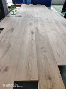 Plancher en bois d'ingénierie de style rustique en chêne 190 mm brossé huilé, bois de chêne blanc européen, planche de bois dur - Product Image 2