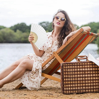 Éventail Pliant Personnalisé en Bois et Papier, Cadeau de Mariage sur Mesure avec Peinture Style Amour ou Motif
