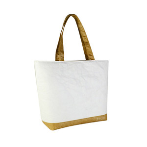 Sacs isothermes pour le déjeuner avec logo personnalisé réutilisables Sacs à lunch isolés en mousse EPE personnalisés Sac isotherme en papier Tyvek brun avec bouton - Product Image 3