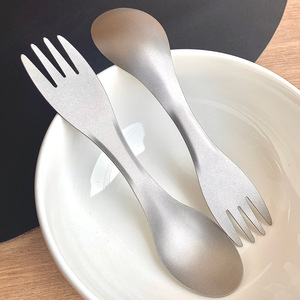 Cuillère-fourchette double tête en titane pur, légère et intégrée, pour camping en extérieur, vaisselle écologique - Product Image 3
