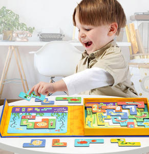 <span class=keywords><strong>Jeu</strong></span> de <span class=keywords><strong>labyrinthe</strong></span> en <span class=keywords><strong>papier</strong></span> à cinq styles, animaux de dessin animé, jouets éducatifs pour l'apprentissage des nombres, la reconnaissance des couleurs et l'entraînement à la pensée logique - Product Image 4