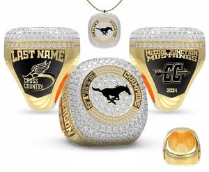 Anillo de Campeones de Equipo de Alta Calidad en Aleación Chapada en Oro Rosa Personalizado para Softbol y Voleibol - Product Image 1