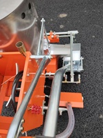 Machine de marquage routier robuste |   Garantie d'un an, type à pousser à la main |   Peinture de signalisation routière |   Épaisseur de trait de 1-2 mm |   Faible