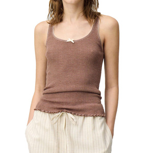 Débardeur élégant d'été pour femmes avec tissu en coton doux sans manches, col rond, tenue décontractée parfaite pour les tenues quotidiennes - Product Image 3
