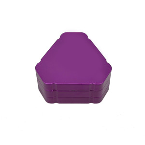 Molinillo de Aluminio con Forma Triangular Única, Fácil de Abrir, Diseño Exclusivo No Circular para <span class=keywords><strong>Tabaco</strong></span> - Product Image 1