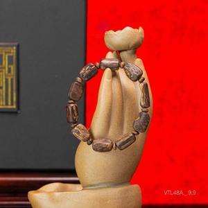 Bracelet de perles d'agarwood naturel de qualité supérieure, en bois d'oud authentique à fort pouvoir envoûtant, taille moyenne pour homme, fait main, bijou élégant - Product Image 2