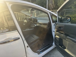 Honda Odyssey 2022 EHEV Hybrid MPV Auto Usata - Product Image 4