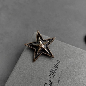 Broche de Solapa Vintage de Alta Calidad, Estilo Británico, Azul Estrellado, Insignia Antigua, Pin Personalizado para Abrigo - Product Image 4