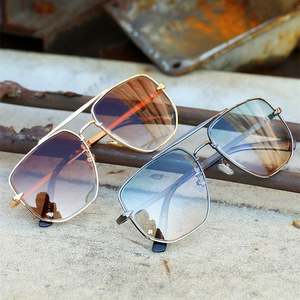 Gafas de Sol de Metal Antideslumbrantes para Conducir, Diseño Vintage 2025, Personalizables con Logotipo, Protección UV400, Cuadradas, Estilo Piloto, para Hombre y Mujer - Product Image 2