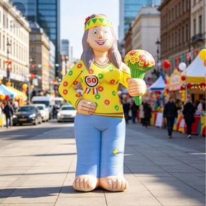 Mascotte gonflable Sarah Hippie, personnage de dessin animé hippie hollandais avec graphismes personnalisés pour salon professionnel - Product Image 1