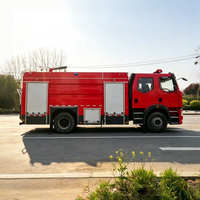 Nouveau camion-citerne de pompiers Diesel FAW 5000L 5 tonnes avec réservoir d'eau, pompe haute pression et enrouleur de tuyau pour la lutte contre les incendies municipaux