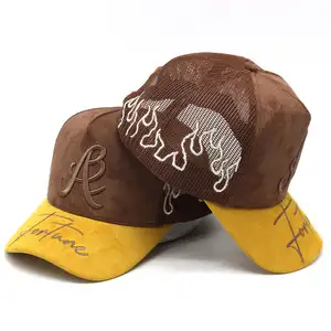 Cappelli da camionista in rete a tesa con Logo ricamato in pelle scamosciata con fiamma personalizzata di fabbrica