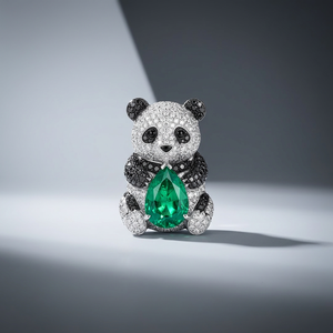 Broche fine et élégante Panda avec accent en moissanite, pierre verte en forme de goutte, ton argenté, bijou de costume pour soirée, cadeau, fabriqué en argent 925 - Product Image 4