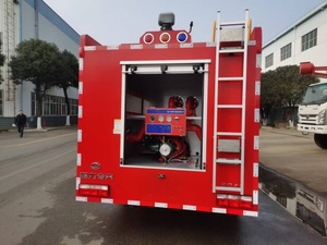 Camion-citerne de lutte contre l'incendie et de sauvetage DongFeng 4x2 diesel à transmission manuelle, neuf d'usine, avec réservoir d'eau et de mousse de 5001-7000L, Euro 3 - Product Image 6