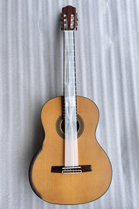 Guitarra Clásica Aiersi con Tapa de Cedro, Diapasón Elevado y Refuerzo de Celosía, con Pequeños Defectos que No Afectan al Uso - Product Image 4