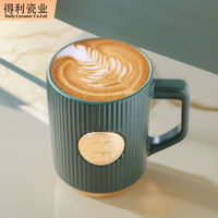 Fabricant de tasses en céramique personnalisé mat nordique tasses à café de luxe avec Logo tasse à café rayée joint en cuivre mat moderne