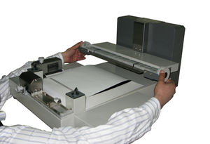 WD-PMS18A) 457*457mm Mini Station <span class=keywords><strong>de</strong></span> bureau 18 pouces Photo Album couverture fabricant manuel A3 papier traitement machines cas fabricant - Product Image 2