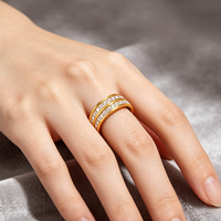 Bague Éternité Large en Acier Inoxydable Plaqué Or 18K avec Double Rangée de Pierres CZ Hypoallergénique pour Hommes et Femmes – Idéale pour Mariage