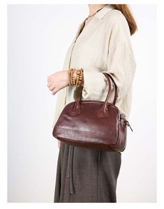 Custom OEM Ladies New Fashion High Quality Genuine Cowhide Leather Shoulder Bowling <b>Bag</b> for Women Luxury Handbags - Product Image 6