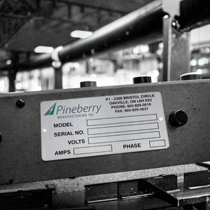 لوحة منقوشة محفورة مخصصة للماكينة مع طلاء أحمر ناعم - Product Image 4