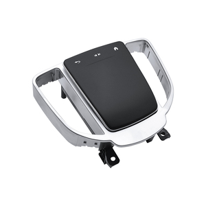 Cache de commande tactile pour souris de console centrale Mercedes-Benz Classe G 2019-2024 - Product Image 6