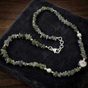Art Palace Natural Stone Beaded Necklace Vintage Style Everyday Wear Women's Jewelry Green Gray Chips 925 Silver Clasp Rajasthan - Product Image 4
