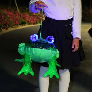 Jouet grenouille gonflable avec cordon lumineux clignotant pour enfants, jouet animal en plastique - Product Image 1