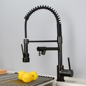 Robinet de <span class=keywords><strong>cuisine</strong></span> extractible de bonne qualité direct d'usine noir mat robinet de <span class=keywords><strong>cuisine</strong></span> rotatif à 360 degrés avec pulvérisateur - Product Image 4