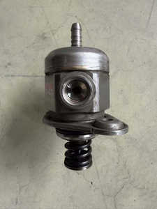 مضخة الوقود المفككة بالضغط العالي 06k7028l بسعر الجملة وضمان الأداء مضخة الوقود الميكانيكية لأودي A6 C8 - Product Image 5