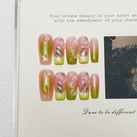 Vente en gros d'usine : Ongles press-on faits main de haute qualité avec design français vert, expédition stable, personnalisables