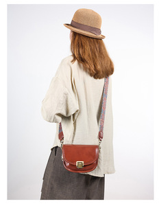 Hot-Selling Fashionable Faux <b>Leather</b> <b>Large</b>-Capacity Detachable Strap Crossbody <b>Handbag</b> Stylish & Simple - Product Image 6