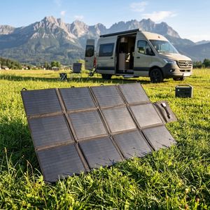Panneaux solaires portables pliables 200W avec une efficacité de 21,5 % - Prix compétitif pour l'alimentation domestique et extérieure - OEM, ODM disponibles - Product Image 4