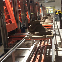 Machine de moulage sous haute pression pour articles sanitaires pour WC à deux pièces avec corps de cuvette amovible en structure à cadre coulissant