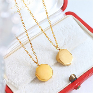 Collar con colgante hexagonal de <span class=keywords><strong>cara</strong></span> brillante, joyería de moda, PVD, chapado en oro de 18K, acero inoxidable, forma geométrica Irregular - Product Image 2